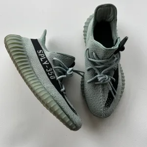 Adidas Yeezy Casual Shoes Mens 9.5