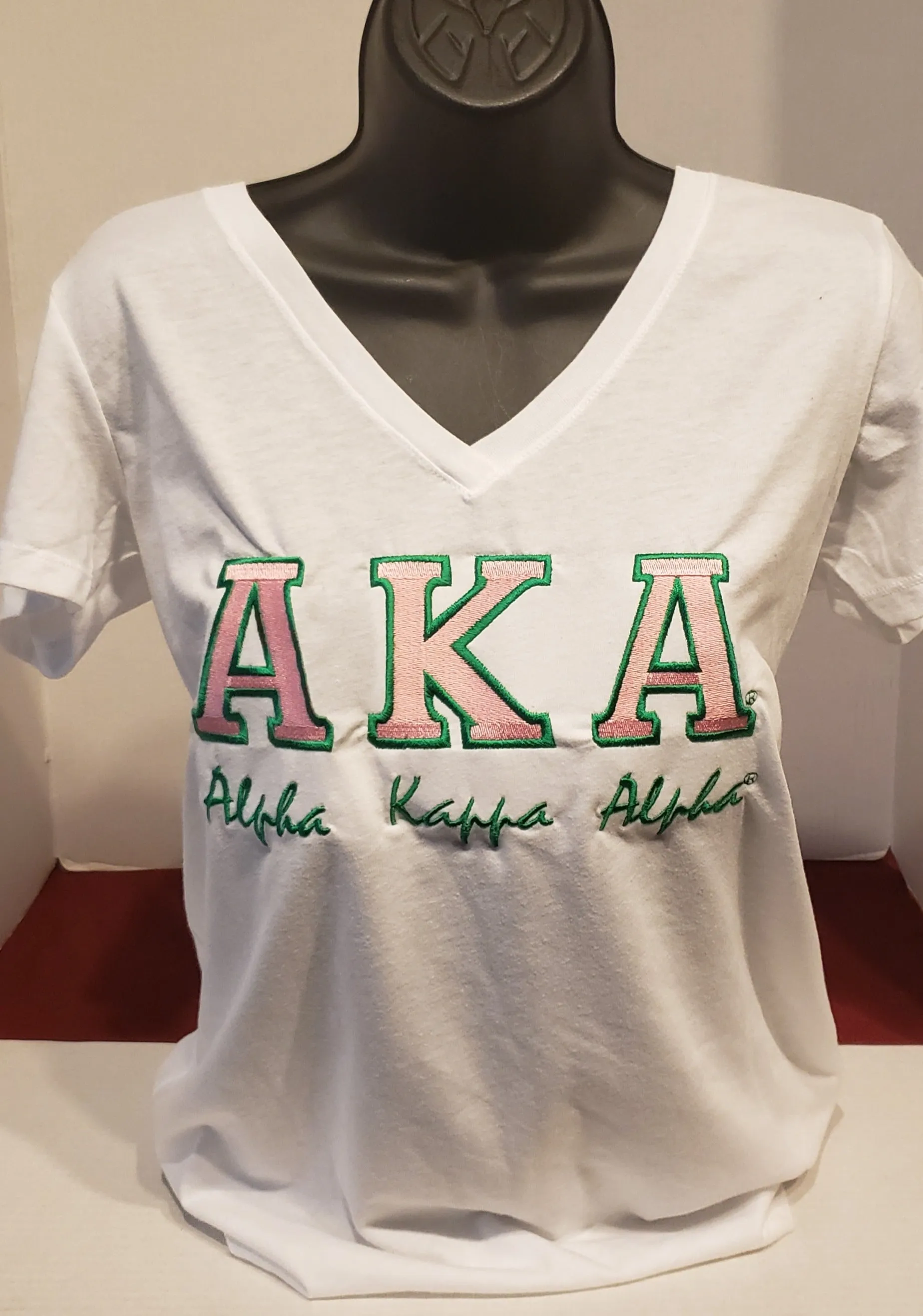 AKA (BOLD)V-NECK TEE (Green)