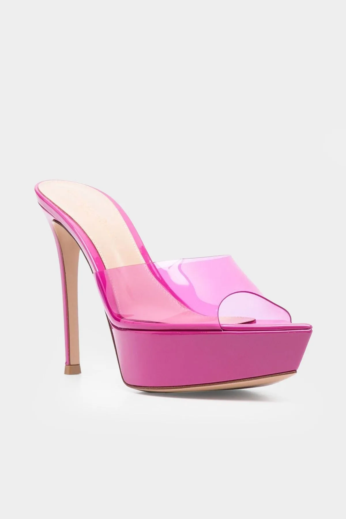 Betty Platform 85 in Bloom