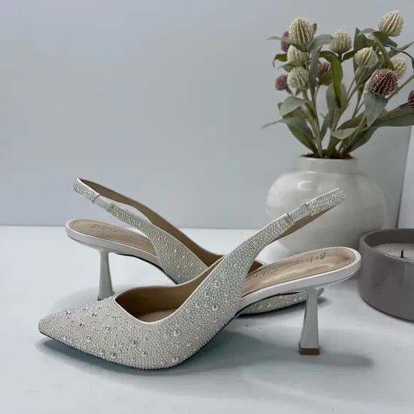 Blue by Betsey Johnson Clark Glass Beaded Pump White Women 6W
