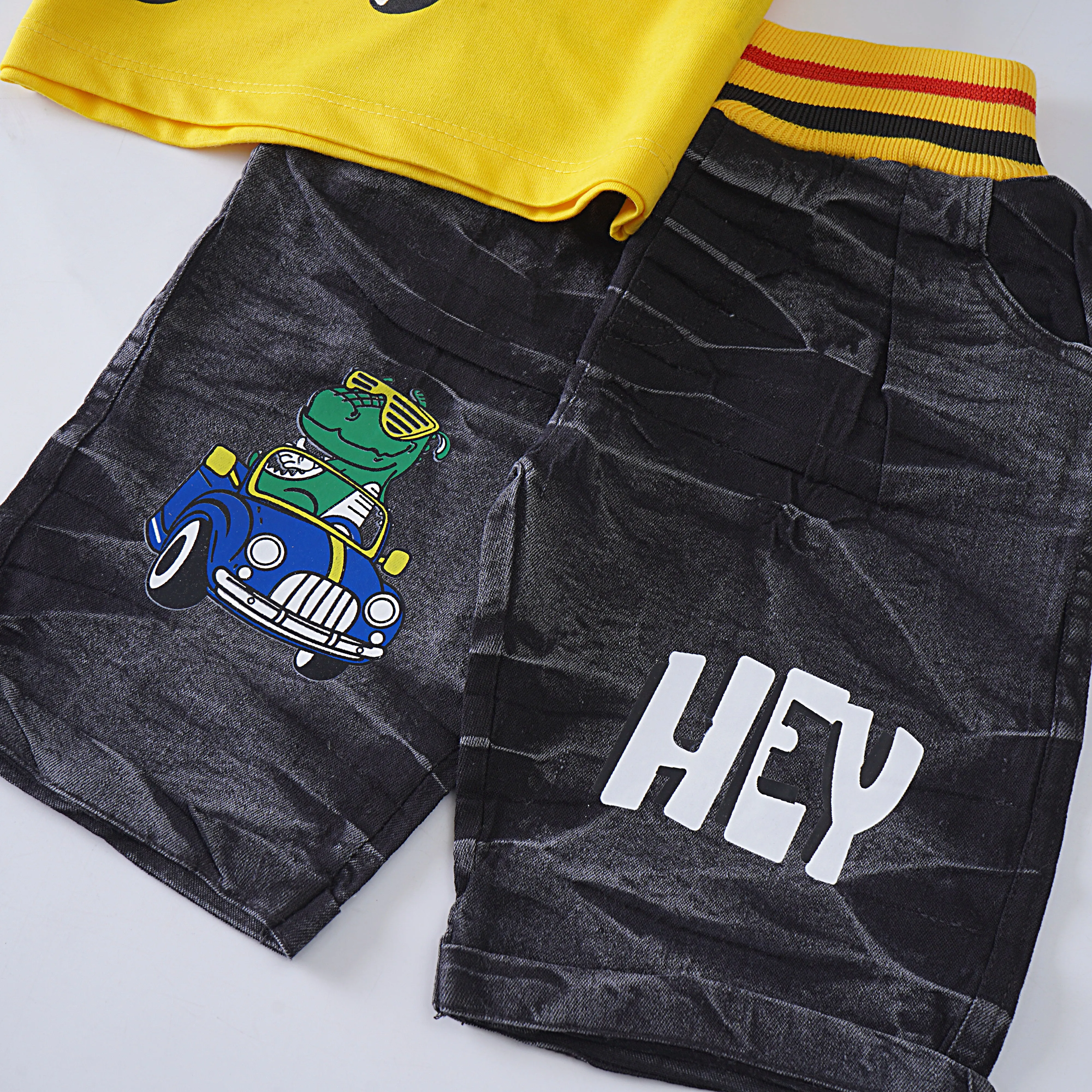 Boys Half Sleeves 2 Piece Suit (Hey)