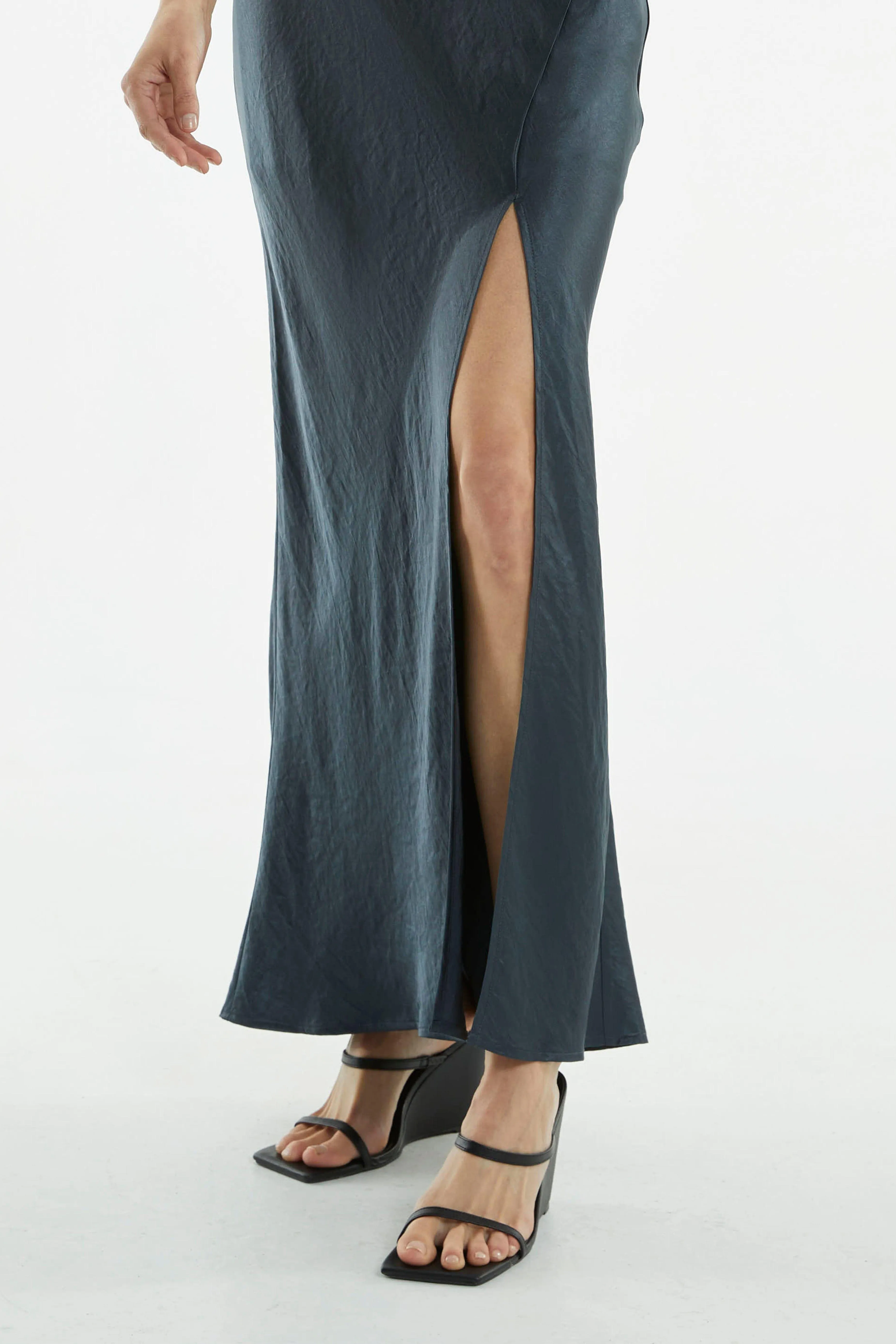CRUSH BIAS SPLIT MAXI SKIRT | GUN METAL