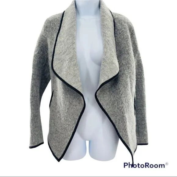 CUPCAKES &amp; CASHMERE Gray Wool Open front Sweater Cardigan