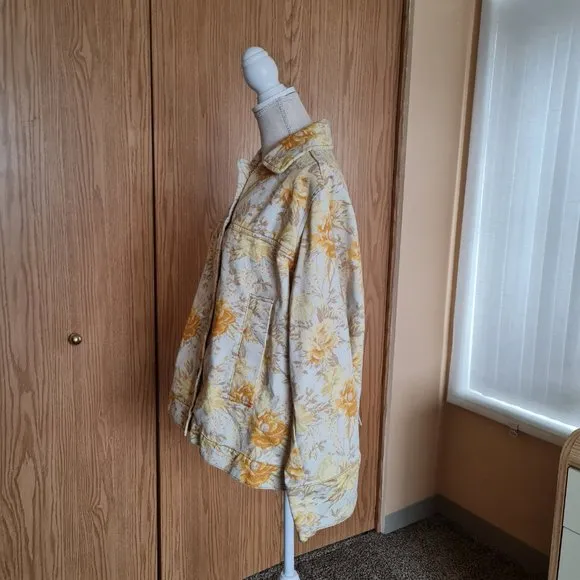 Denim Jacket Yellow Floral Urban Outfitters Shacket NWT Cotton Oversized 90s 70s
