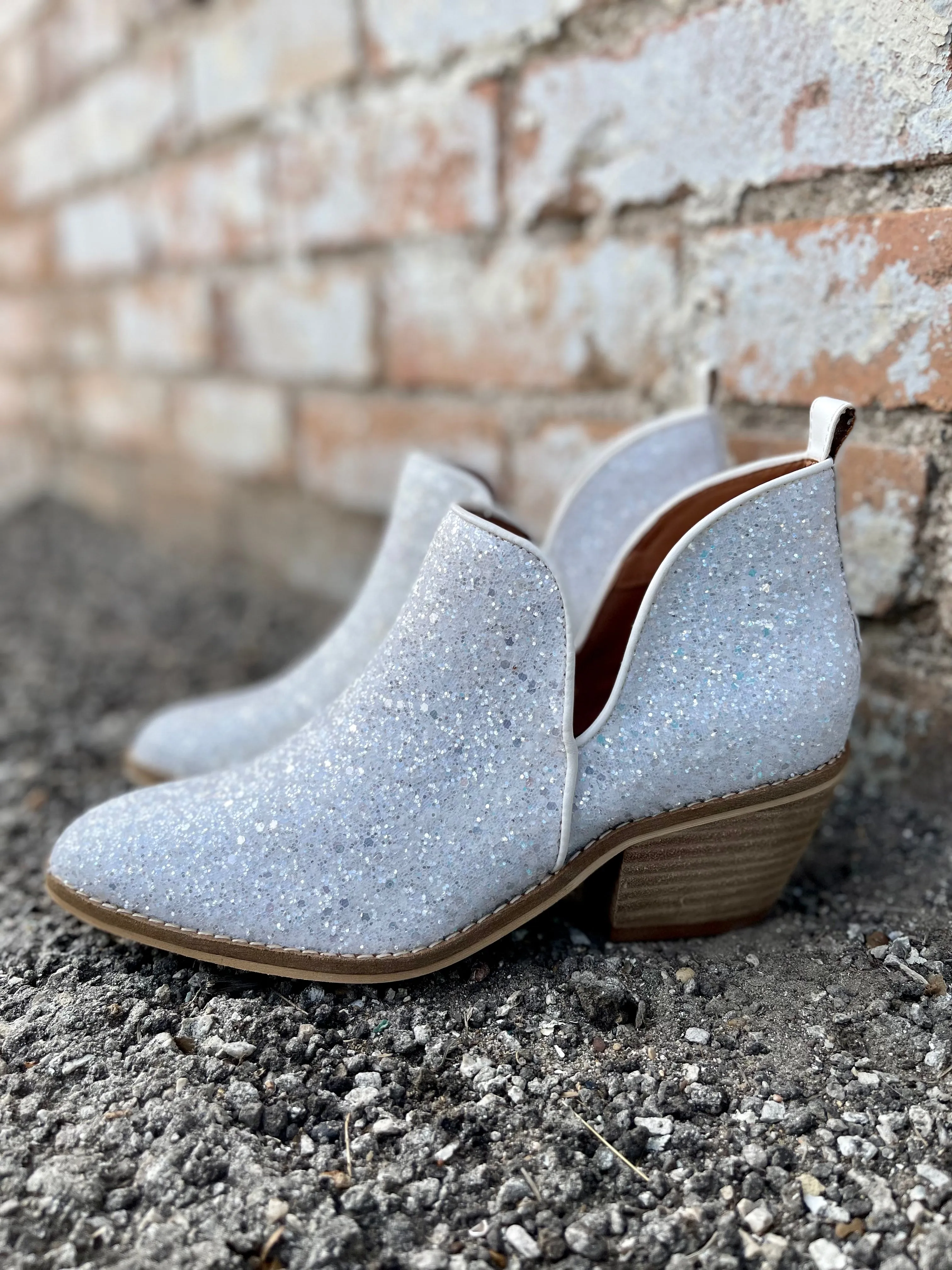 Glow Up Boot || White Sparkle