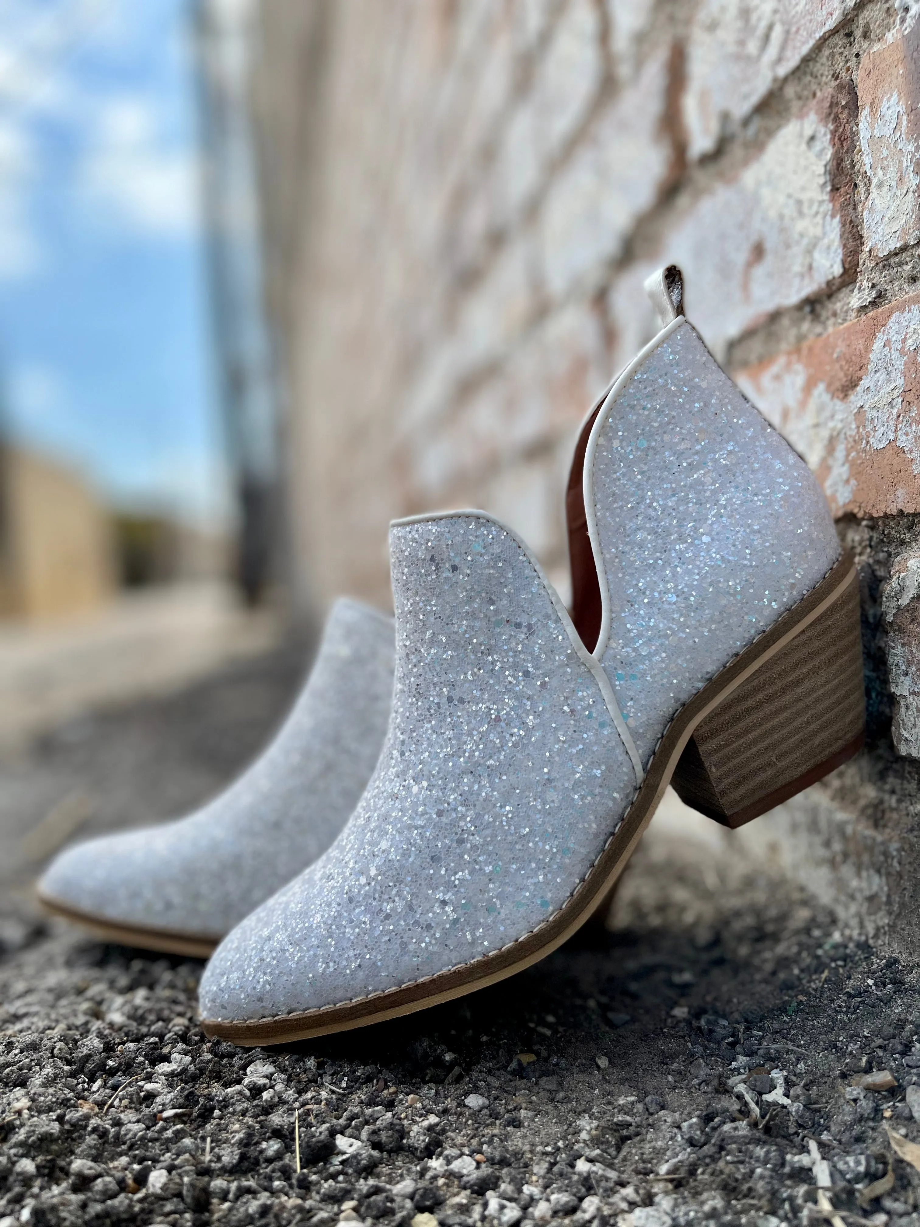 Glow Up Boot || White Sparkle