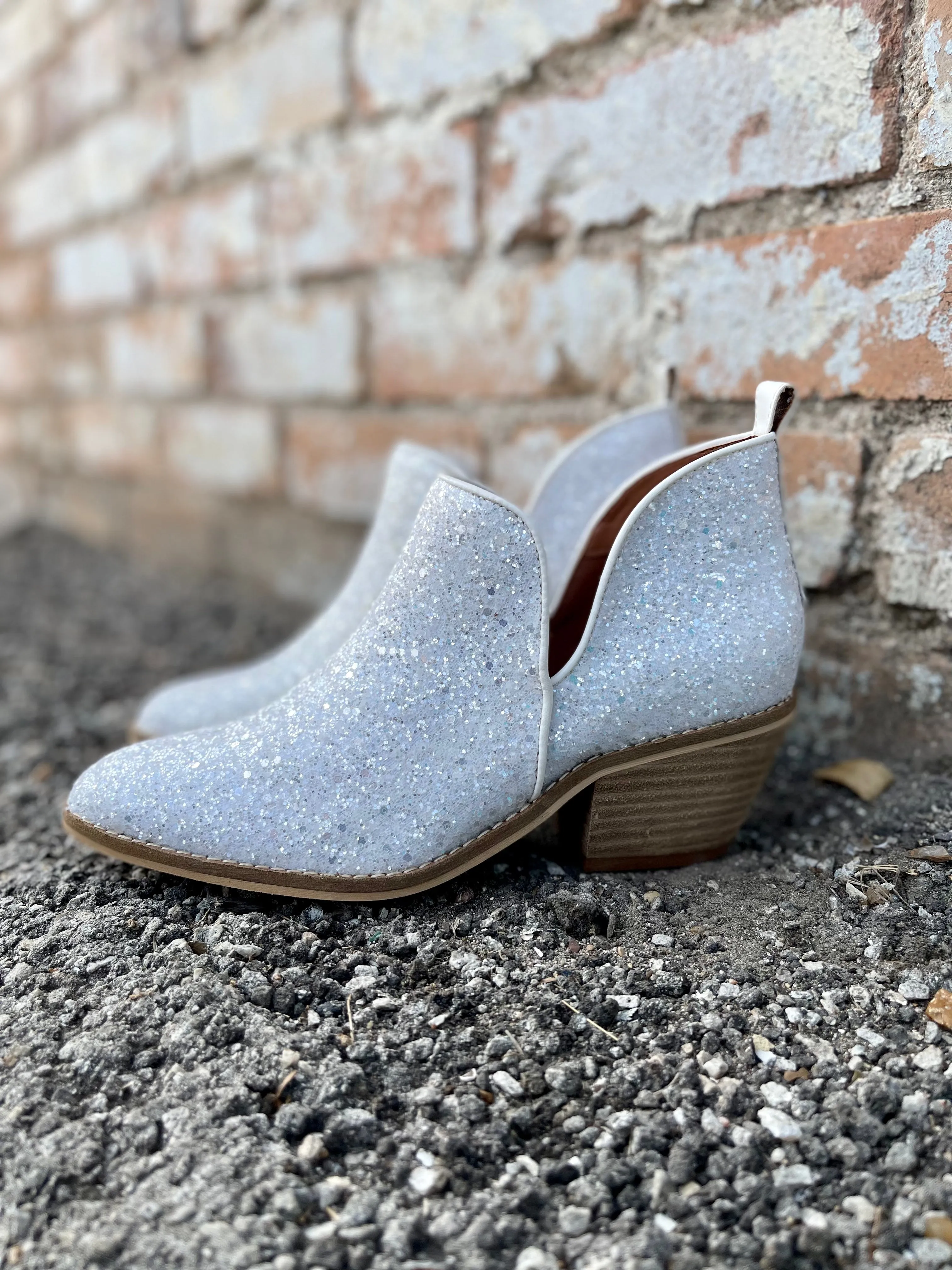 Glow Up Boot || White Sparkle