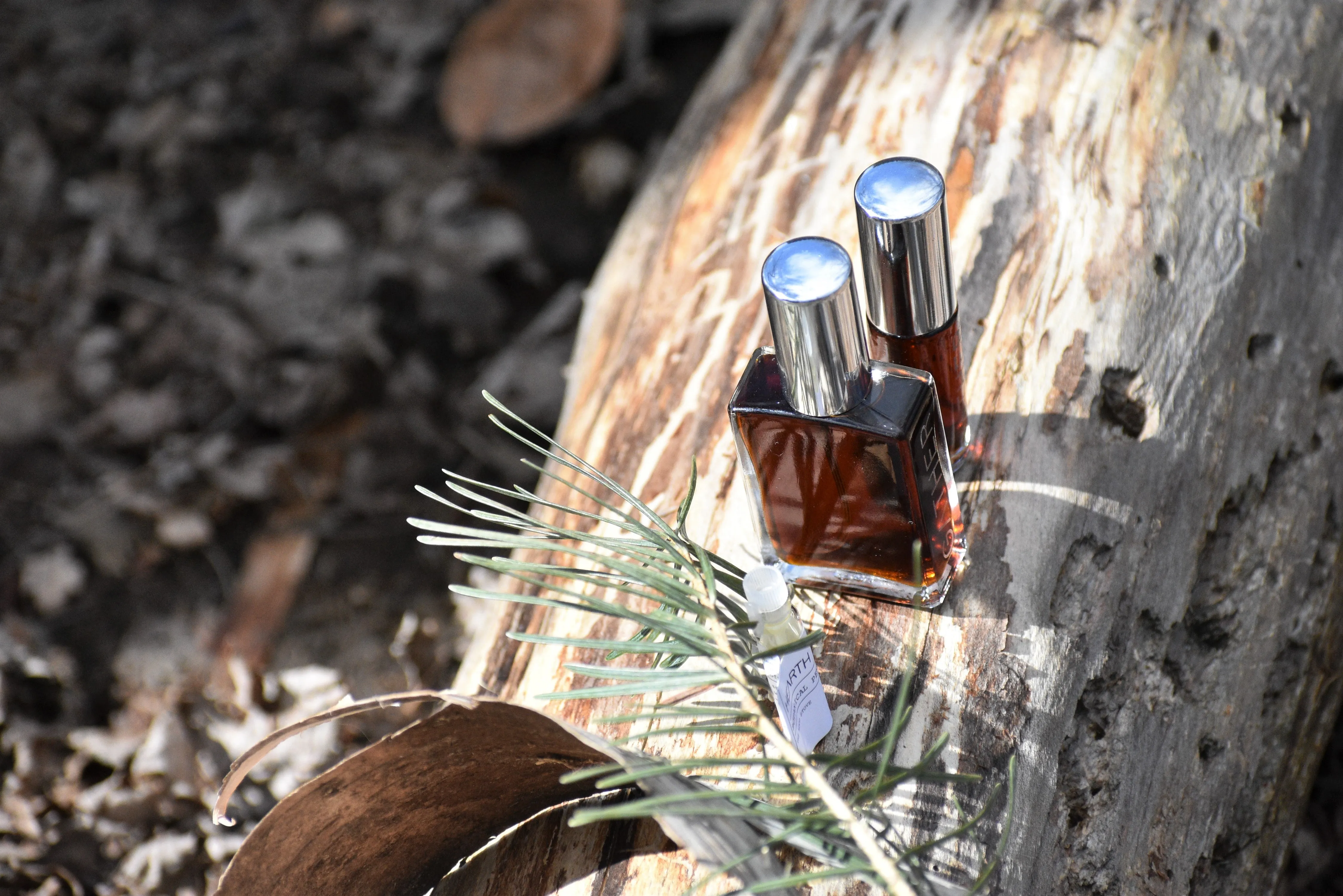 HEARTH - Natural Botanical Perfume - The Wood Stove