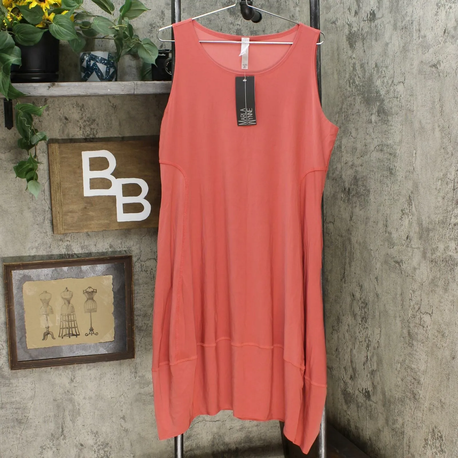 MarlaWynne Women's Petite Matte Jersey Sleeveless Dress With Pockets