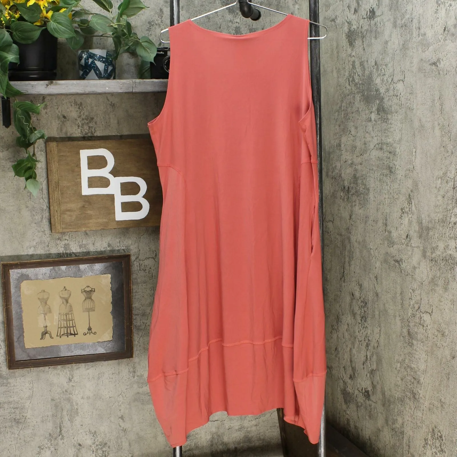 MarlaWynne Women's Petite Matte Jersey Sleeveless Dress With Pockets