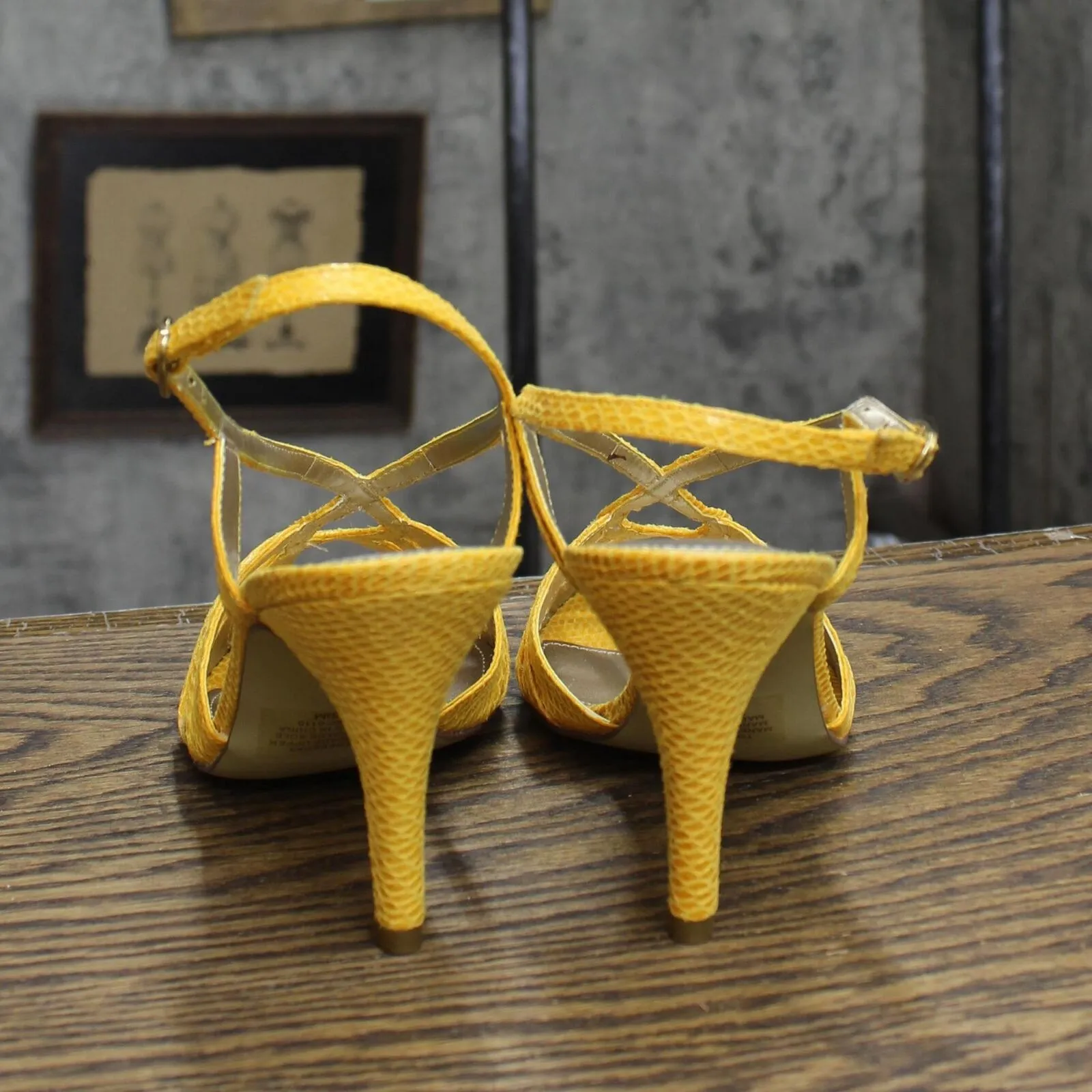 Nine West Womens Vintage Snakwe Skin Stiletto Heels 1673d5f245b57c Yellow 6.5M