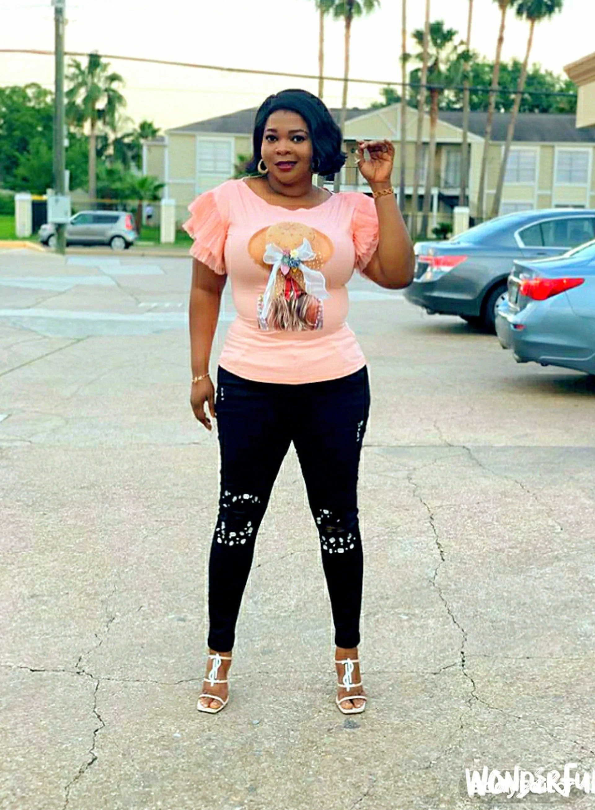 PINK 3D LOOP TOP Clearance