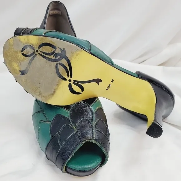 Poetic License Retro Leather Heel Stiletto Flower Green Black size.EU 39