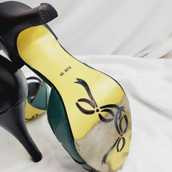 Poetic License Retro Leather Heel Stiletto Flower Green Black size.EU 39