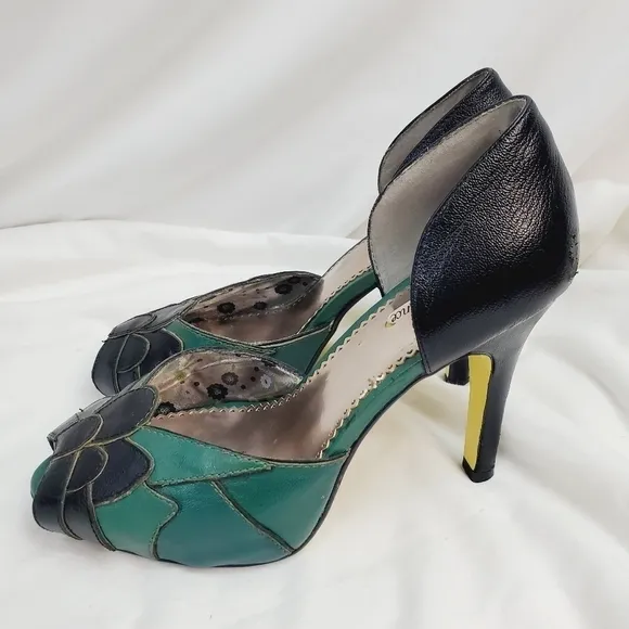 Poetic License Retro Leather Heel Stiletto Flower Green Black size.EU 39