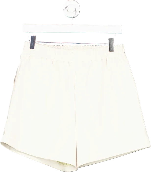 PrettyLittleThing White Shorts UK 8