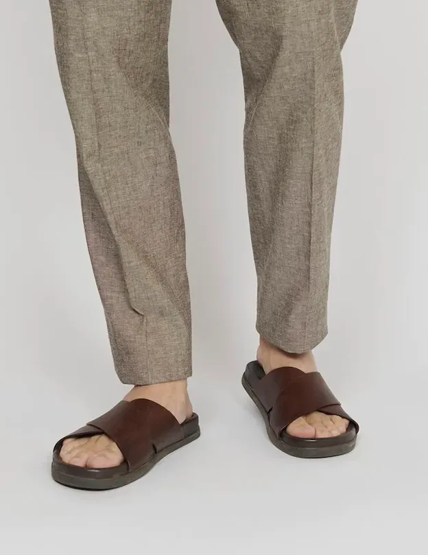 Sandy Leather Sandal in Espresso