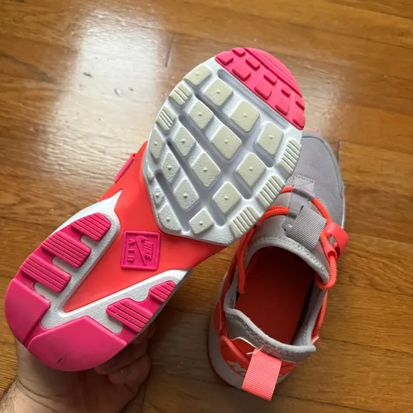 Womens Rare Nike Huarache Shoes