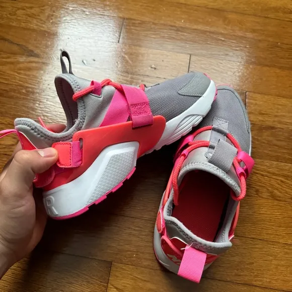Womens Rare Nike Huarache Shoes