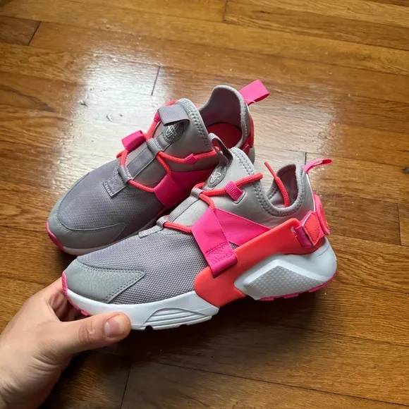 Womens Rare Nike Huarache Shoes