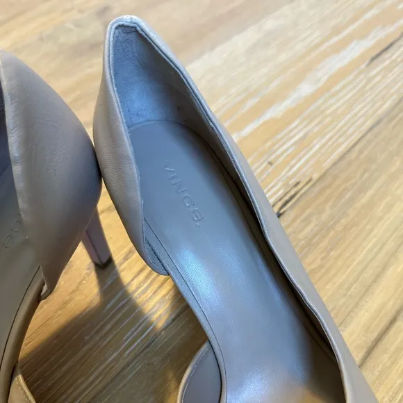 Women’s VINCE Tiana Point Toe Leather Pumps in Cappucino